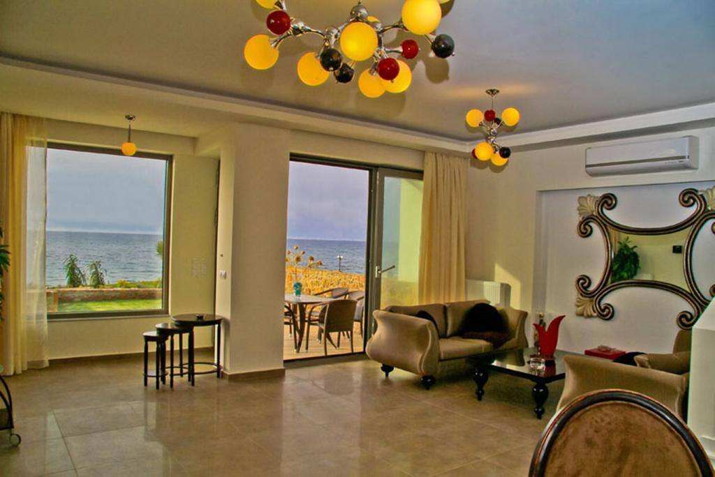 Sea View Beachfront Villa Peri Gouves Exterior photo