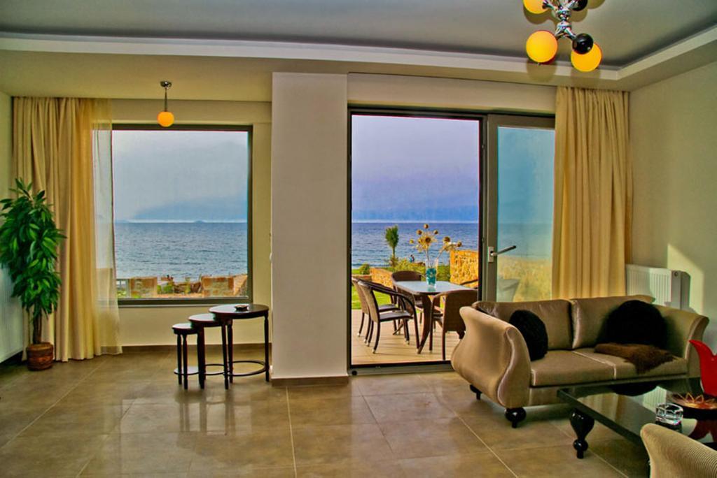 Sea View Beachfront Villa Peri Gouves Exterior photo